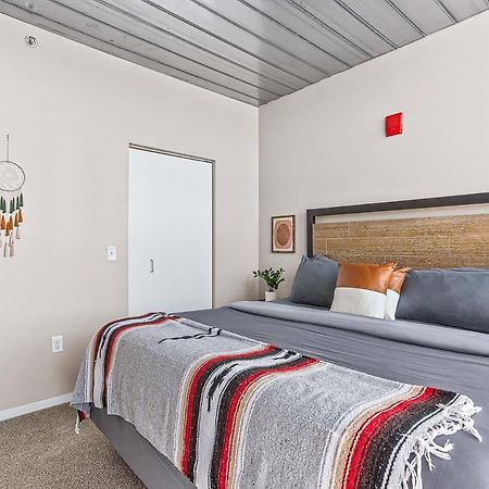 Spacious 2 King Bed Downtown Central To It All Ann Arbor Zewnętrze zdjęcie